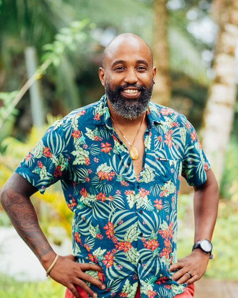 ariel stephens the bocas guru is the host of casa del fuego